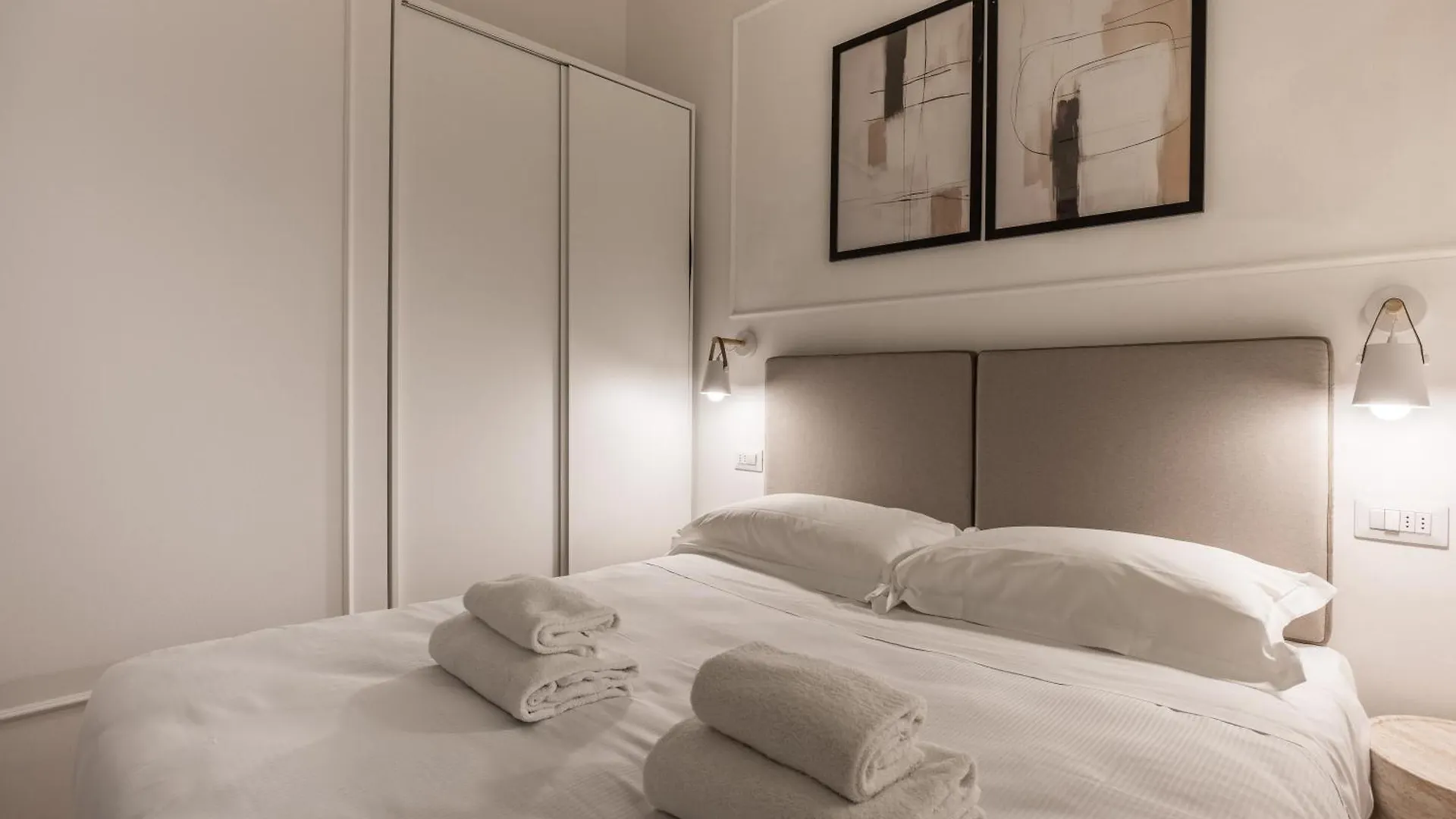 Tornabuoni Place & Dream Apartments By Mmega Florence Italië