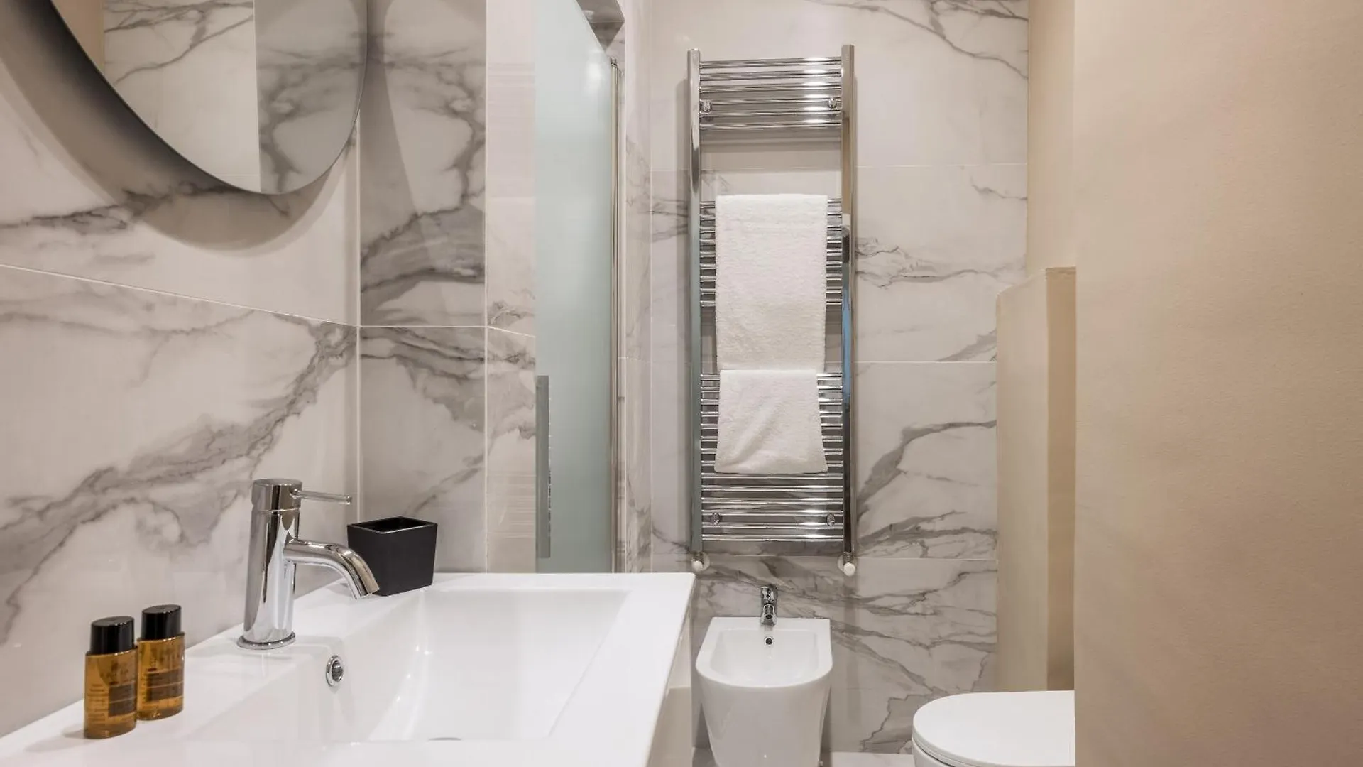 Tornabuoni Place & Dream Apartments By Mmega Florence