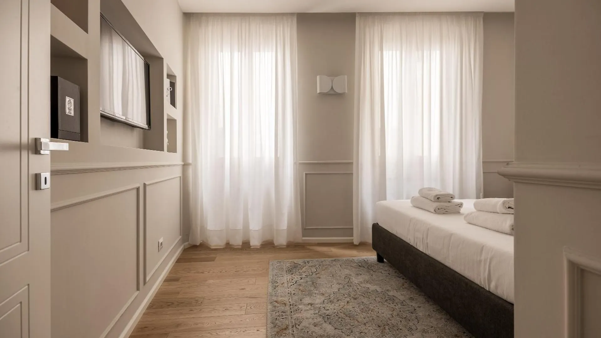 Tornabuoni Place & Dream Apartments By Mmega Florence 0*,  Italië